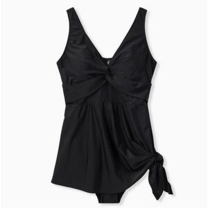 Torrid Asymmetrical Twist Front One-Piece Swim
Dress Black Plus Size 2X